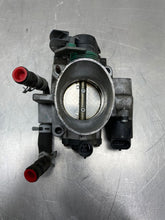Load image into Gallery viewer, THROTTLE BODY Century Regal Lumina Car Malibu Grand Prix 01-05 - NW526847
