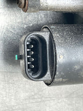 Load image into Gallery viewer, THROTTLE BODY Century Regal Lumina Car Malibu Grand Prix 01-05 - NW270483
