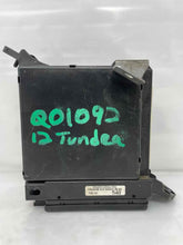 Load image into Gallery viewer, Fuse Box Toyota Tundra 2012 - NW271272
