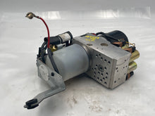 Load image into Gallery viewer, CONVERTIBLE TOP MOTOR CLK320 CLK350 CLK500 CLK55 CLK550 CLK63 04-09 - NW272011
