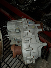 Load image into Gallery viewer, TRANSFER CASE Wrangler 07 08 09 10 11 12 13 14 15 16 17 18 - NW272240
