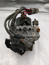 Load image into Gallery viewer, ABS PUMP Toyota Camry ES300 1994 94 1995 95 1996 96 - NW272571
