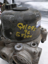 Load image into Gallery viewer, ABS PUMP Toyota Camry ES300 1994 94 1995 95 1996 96 - NW272571

