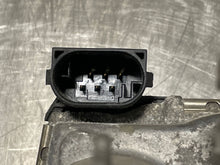 Load image into Gallery viewer, Throttle Body  PORSCHE CAYENNE 2013 - NW274135
