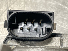 Load image into Gallery viewer, THROTTLE BODY Mercedes CLS550 G550 E550 S550 E550 2007 07 2008 08 2009 09 10 11 - NW274134
