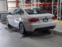 Load image into Gallery viewer, CARRIER ASSEMBLY BMW 335i 135i 2008 08 2009 09 2010 10 11 12 13 Auto - NW274431

