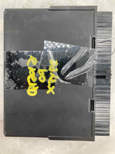 Load image into Gallery viewer, BODY CONTROL MODULE Jaguar X Type 2003 03 2004 04 - NW274402
