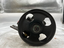 Load image into Gallery viewer, POWER STEERING PUMP Frontier Xterra 99 00 01 02 03 04 - NW163364
