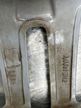 Load image into Gallery viewer, WHEEL RIM E300 E350 E400 E550 E63 11-13 18x8 - NW275014
