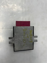 Load image into Gallery viewer, FUEL PUMP CONTROL MODULE COMPUTER 320i 328D 328i 328I GT 335i 09-17 - NW275215
