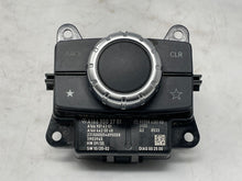 Load image into Gallery viewer, Radio  MERCEDES GL-CLASS 2013 - NW275832
