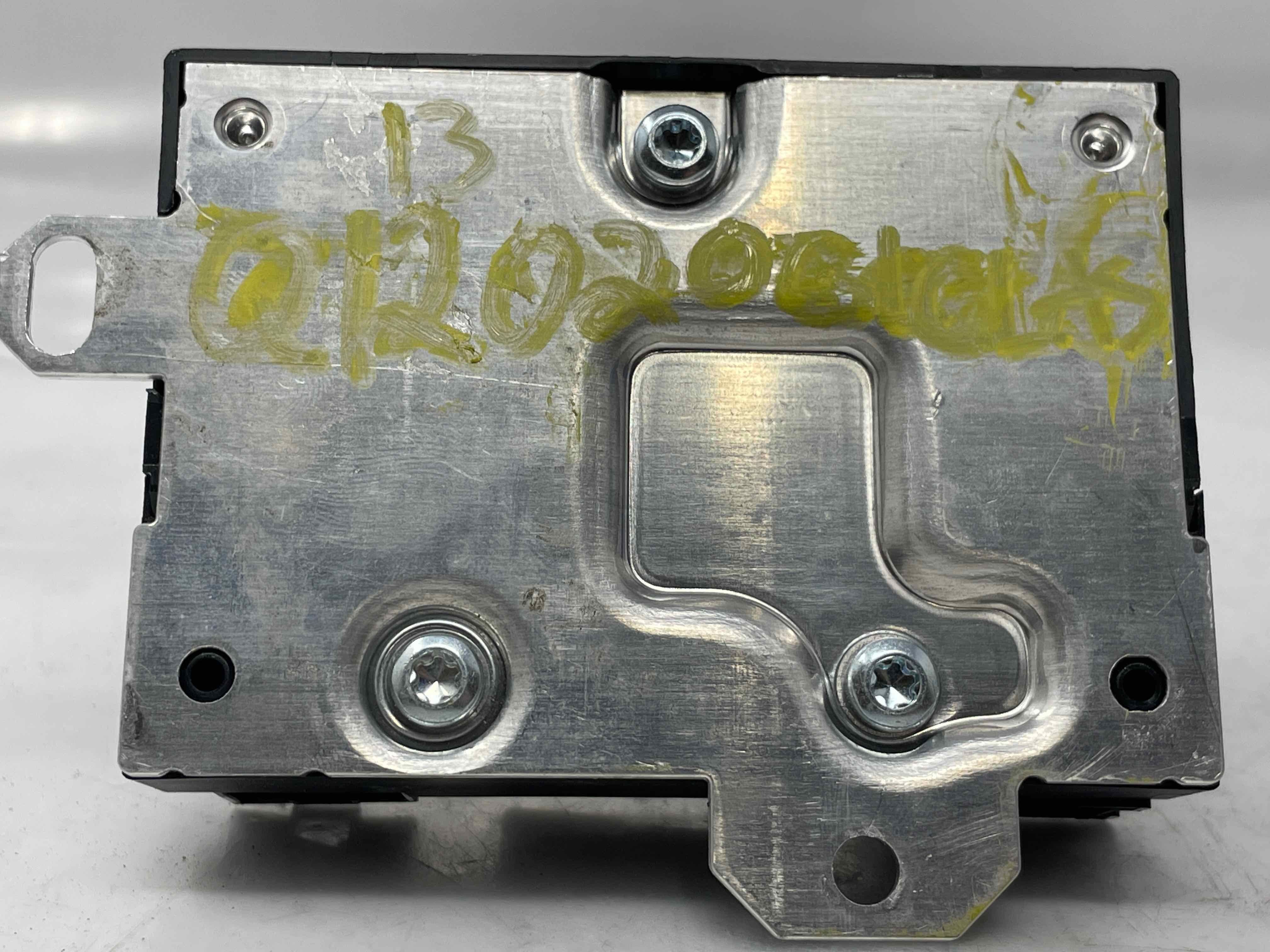 FUEL PUMP CONTROL MODULE COMPUTER B250 E250 Van C250 C300 C350 C63 CL5 ...