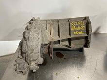 Load image into Gallery viewer, TRANSFER CASE Audi Q7 2011 11 2012 12 2013 13 2014 14 2015 15 - NW275912
