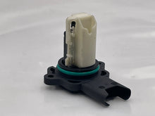 Load image into Gallery viewer, Mass Air Flow Sensor Meter MAF 323i 325ci 325i 330ci 330i 04-08 - NW528763
