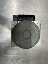 Load image into Gallery viewer, ABS PUMP BMW 525xi 530xi 2006 06 2007 07 - NW959
