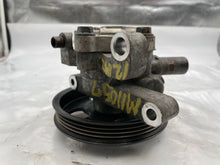 Load image into Gallery viewer, Power Steering Pump Lincoln MKZ 2012 - NW162840
