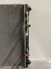 Load image into Gallery viewer, RADIATOR Cadillac CTS 2004 04 2005 05 2006 06 AT - NW131572
