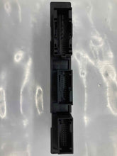 Load image into Gallery viewer, BODY CONTROL MODULE COMPUTER 528i 535i 535i Gt 550i 550i Gt 640I 09-17 - NW276197
