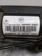 Load image into Gallery viewer, AIR RIDE COMPRESSOR E350 E550 CLS500 CLS55 CLS550 CLS63 E280 00-11 - NW276643
