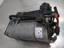 Load image into Gallery viewer, AIR RIDE COMPRESSOR E350 E550 CLS500 CLS55 CLS550 CLS63 E280 00-11 - NW276643
