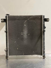 Load image into Gallery viewer, RADIATOR Jeep Liberty 2008 08 2009 09 2010 10 2011 11 2012 12 - NW131741
