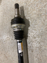 Load image into Gallery viewer, Axle Shaft Volkswagen Touareg 2013 - NW276654
