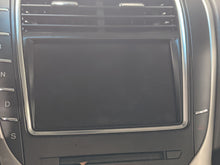 Load image into Gallery viewer, Info-Gps Screen Lincoln MKX 2016 - NW278594
