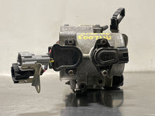 Load image into Gallery viewer, THROTTLE BODY Infiniti Q45 1997 97 98 99 00 01 - NW177964
