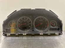 Load image into Gallery viewer, SPEEDOMETER CLUSTER Volvo S60 S80 V70 05 06 07 08 - NW240508
