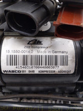 Load image into Gallery viewer, Suspension Air Compressor Pump   2005 - NW279010
