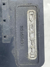 Load image into Gallery viewer, Mass Air Flow Sensor Meter MAF Rainier CTS Deville DHS DTS Eldorado 99-09 - NW4440
