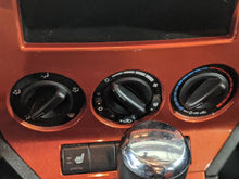 Load image into Gallery viewer, TEMPERATURE CONTROLS Caliber Compass Patriot 07 08 09 - NW279376
