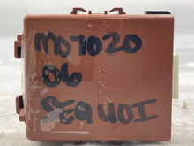 Load image into Gallery viewer, SUSPENSION CONTROL MODULE COMPUTER Sequoia 2005 05 2006 06 - NW38442
