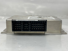 Load image into Gallery viewer, TRANSFER CASE CONTROL MODULE COMPUTER LR4 Range Rover Rover Sport 10-13 - NW37146
