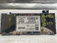 Load image into Gallery viewer, SATELLITE RECEIVER B250 C250 C300 C350 C63 E300 E350 E400 E550 E63 10-16 - NW138734

