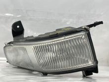 Load image into Gallery viewer, Fog Light DTS 2006 06 2007 07 2008 08 2009 09 2010 10 2011 11 Right - NW81308
