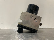 Load image into Gallery viewer, ABS Pump Cadillac DTS 2011 - NW97

