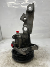 Load image into Gallery viewer, POWER STEERING PUMP BMW 525i 528i 530i 2006 06 2007 07 08 09 10 - NW163146

