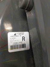 Load image into Gallery viewer, OUTER TAIL LIGHT LAMP Kia Sorento 2011 11 2012 12 2013 13 Right - NW282602
