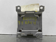 Load image into Gallery viewer, AIR BAG COMPUTER Toyota Rav 4 1998 98 1999 99 2000 00 - NW283107
