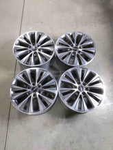 Load image into Gallery viewer, Wheel Rim Lincoln Navigator 2016 - NW283671
