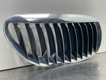 Load image into Gallery viewer, GRILLE BMW M6 645i 650i 2004 04 2005 05 06 07 08 09 10 Upper Right - NW283966
