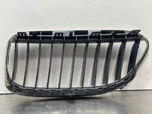 Load image into Gallery viewer, GRILLE BMW M6 645i 650i 2004 04 2005 05 06 07 08 09 10 Upper Right - NW283966
