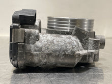 Load image into Gallery viewer, THROTTLE BODY Volvo V50 C30 C70 S40 04 05 06 07 08 - 10 - NW284132
