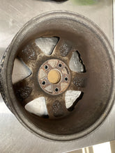 Load image into Gallery viewer, WHEEL Honda Element 2003 03 2004 04 05 06 16x6.5 Alloy - NW199271
