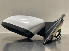 Load image into Gallery viewer, Side View Door Mirror  VOLVO 70 SERIES 2009 - NW283861
