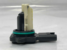Load image into Gallery viewer, Mass Air Flow Sensor Meter MAF 323i 325ci 325i 330ci 330i 04-08 - NW4831
