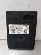 Load image into Gallery viewer, BODY CONTROL MODULE COMPUTER Audi Q7 10 11 12 13 14 15 - NW285612
