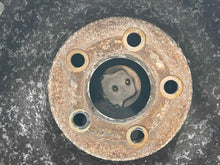 Load image into Gallery viewer, Wheel Rim Oldsmobile Allante 1989 - NW554189
