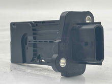 Load image into Gallery viewer, Mass Air Flow Sensor Meter MAF M35H Q50 Q70 QX60 Altima Murano 12-17 - NW4956
